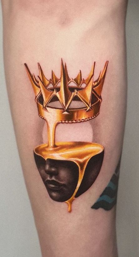 30 Decadent Crown Tattoo Ideas