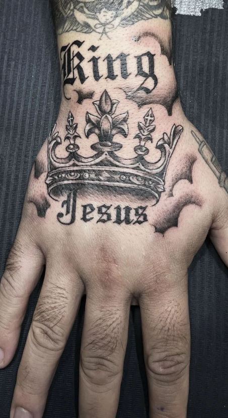 100+ Regal Crown Tattoos Fit for a King/Queen - Tattoo Me Now