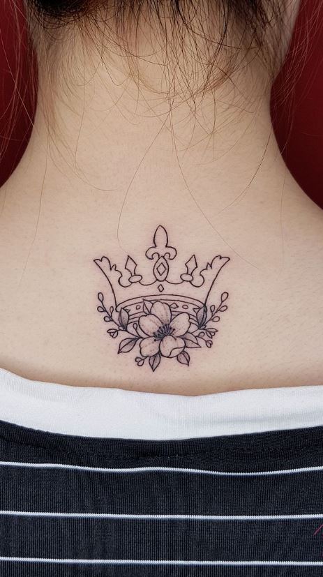 30 Decadent Crown Tattoo Ideas