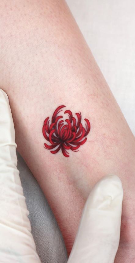 small minimalist chrysanthemum tattoos  Ecosia  Minimalistische  tätowierungen Arten von tattoos Chrysantheme tattoo
