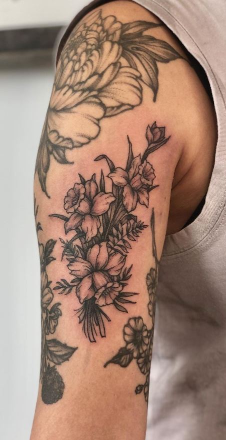 43 Gorgeous Flower Tattoos  Designs You Need in 2021  Glamour